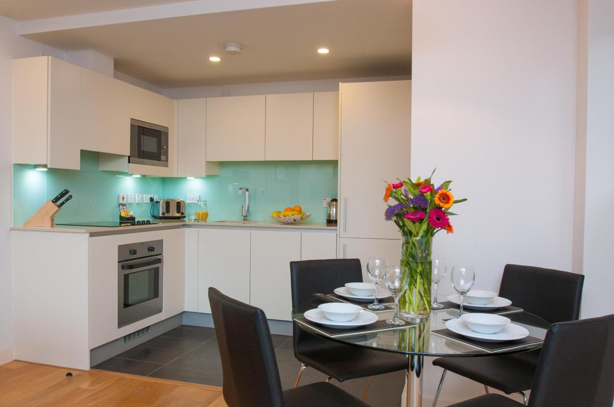 Cleyro Serviced - Finzels Reach Apartamento
